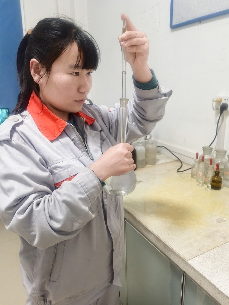 匠心鑄品質(zhì) 責(zé)任守初心——記豐博天瑞質(zhì)量守護(hù)者張金鳳